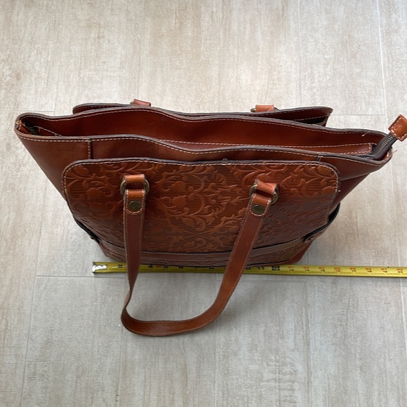 Patricia Nash Large Brown Tooled Leather Bucket Tote - Picture 3 of 12
